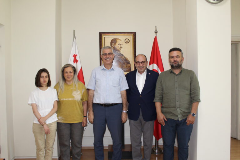 T.C. Tiflis Büyükelçiliği Eğitim Müşaviri, Sayın Ercan Gülsuyu Derneğimizi ziyaret etmiştir.