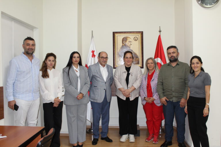 Trabzon-Tiflis Uçak Seferlerinin Başlaması Dolayısıyla Dernekte Toplantı Yapıldı