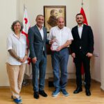 Sayın Zekeriya Gültekin Derneğimize Veda Ziyaretinde Bulundu